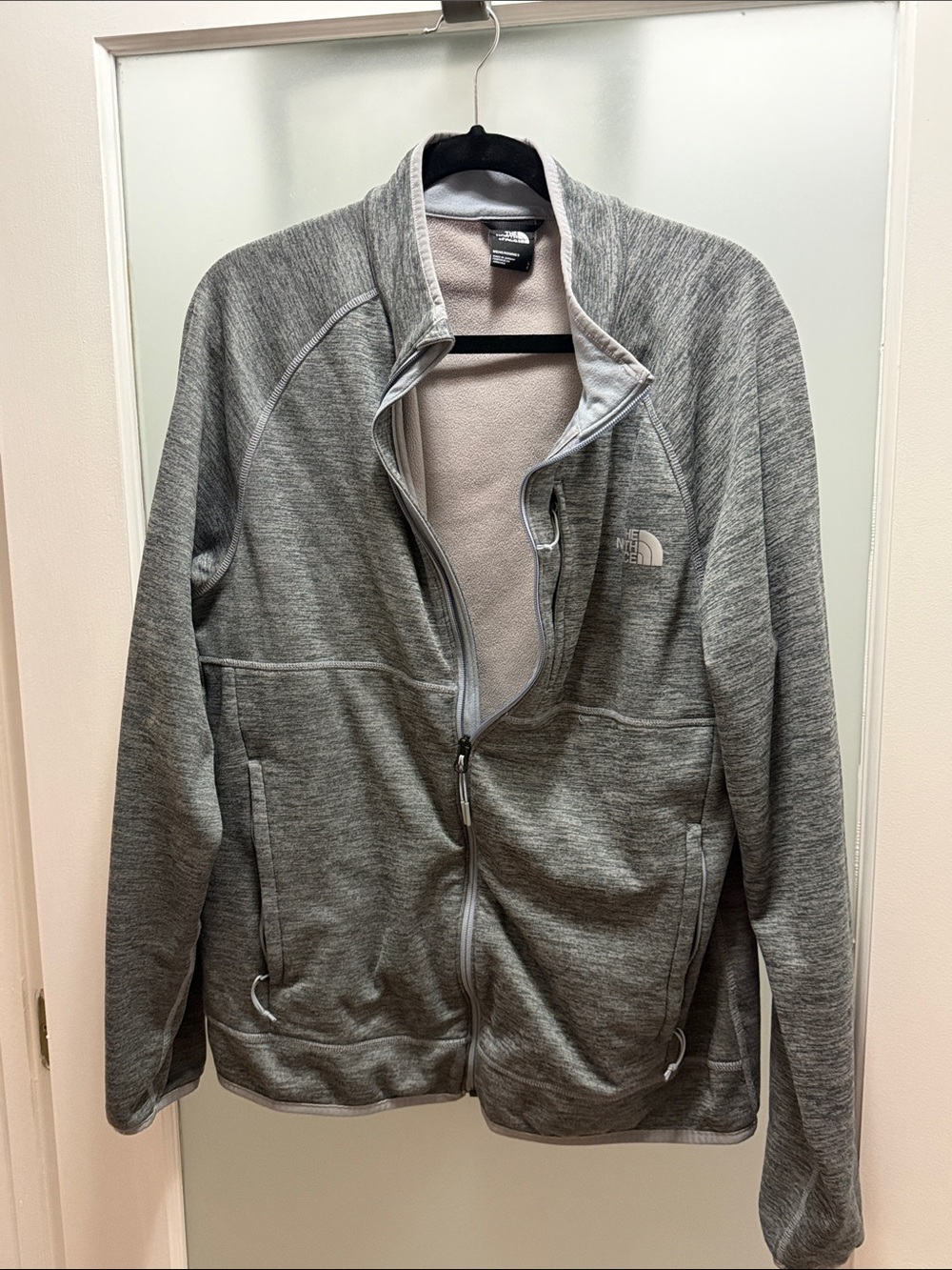 The North Face Men’s Heather Gray Lightweight Full-Zip Jacket